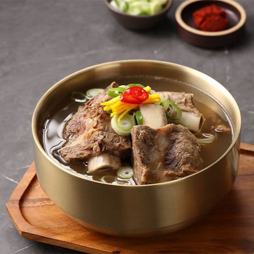 갈비탕 Beef Rib Soup (Galbi-tang) — Gosire Myeongdong Korean BBQ (焼肉 · 烤肉) menu · 고시레 명동본점 식사 · 탕