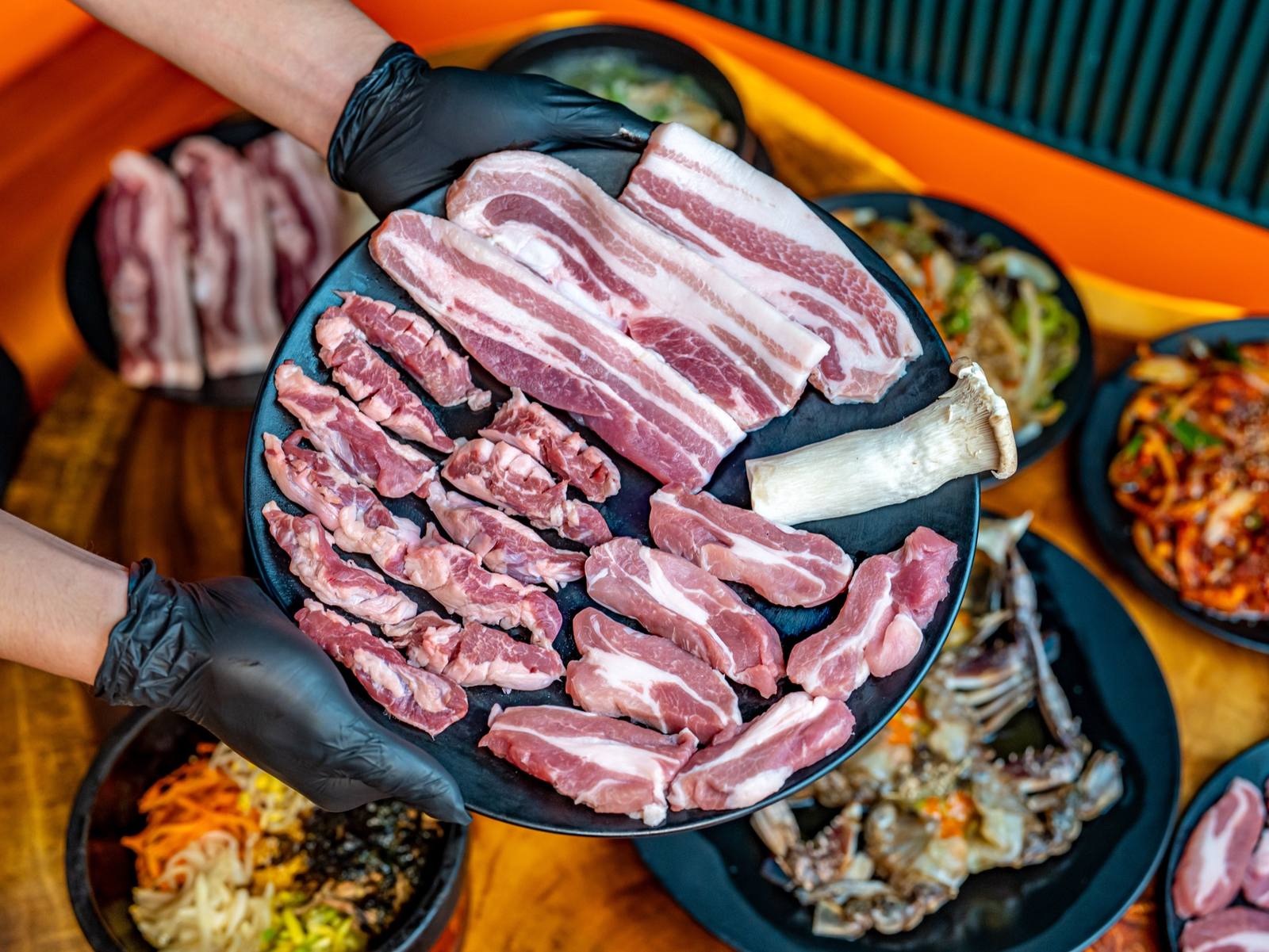 고시레 명동본점 생고기 한 상 — fresh cuts for charcoal Korean BBQ (焼肉 · 烤肉) at Gosire, a Myeongdong restaurant in Seoul