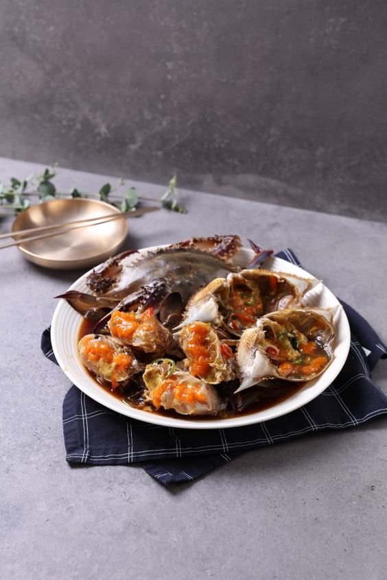 간장게장 Soy-marinated Raw Crab (Ganjang Gejang) — Gosire Myeongdong Korean BBQ (焼肉 · 烤肉) menu · 고시레 명동본점 별미 · 안주