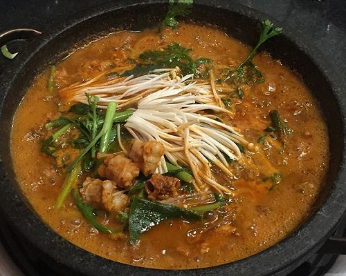 한우곱창전골 Hanwoo Intestine Hot Pot (Gopchang Jeongol) — Gosire Myeongdong Korean BBQ (焼肉 · 烤肉) menu · 고시레 명동본점 식사 · 탕