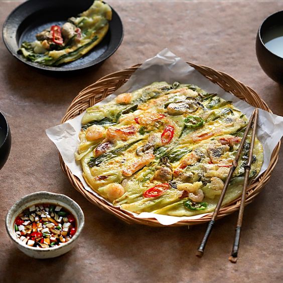 해물파전 Seafood & Green Onion Pancake (Haemul Pajeon) — Gosire Myeongdong Korean BBQ (焼肉 · 烤肉) menu · 고시레 명동본점 별미 · 안주